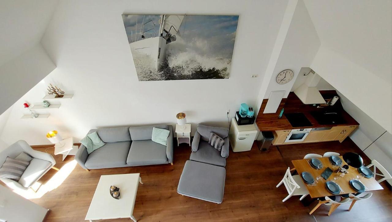 Hochwertige Ferienwohnung Direkt Am Wasser Mit Balkon Greifswald Kültér fotó